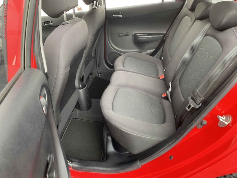 Hyundai i20 (2009) 1.2i, ČR - fotka 10 z 14