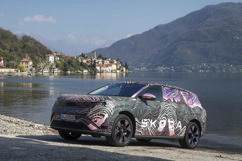 Škoda Peaq ani v zatáčkách nepůsobí vůbec těžkopádně.