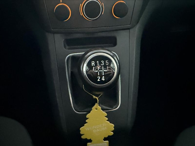 Opel Zafira 1,6   77kW,SERVISKA,7 MÍST - fotka 16 z 20