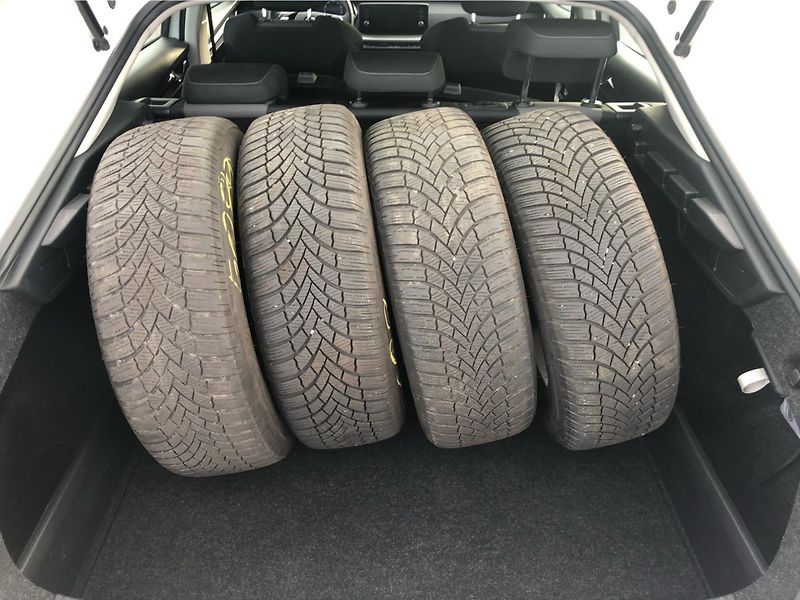 Škoda Octavia 2.0 TDI Ambition - fotka 13 z 28