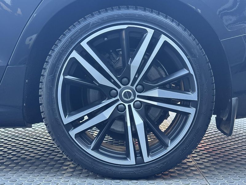 Volvo V60 (2020) 2,0 T8 4X4, Recharge, Polestar - fotka 44 z 47