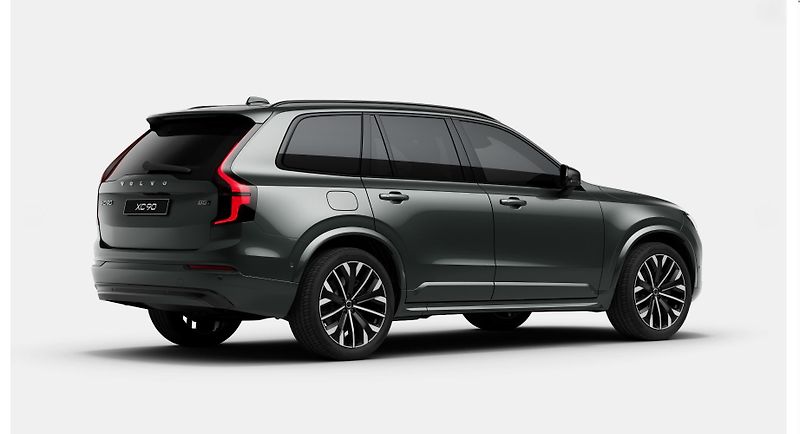 Volvo XC90 (2026) B5 AWD DARK PLUS AUT - fotka 4 z 14