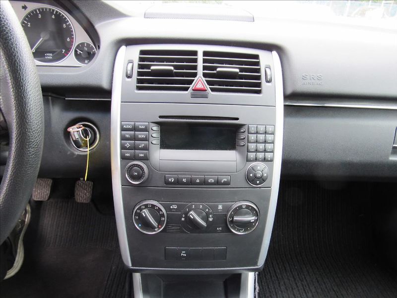 Mercedes-Benz Třídy B 1,5 i 70kW B 150 - fotka 15 z 28