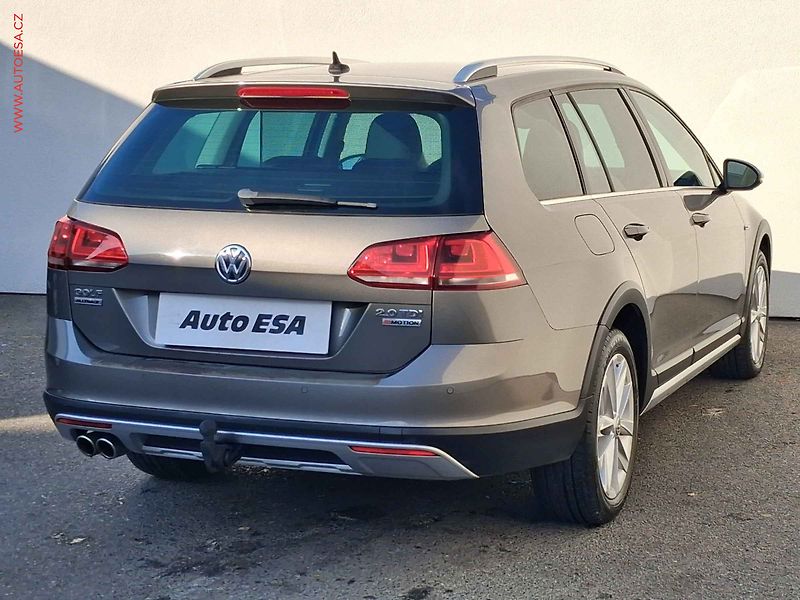 Volkswagen Golf (2015) 2.0 TDi 4X4, Alltrack, TZ - fotka 4 z 21