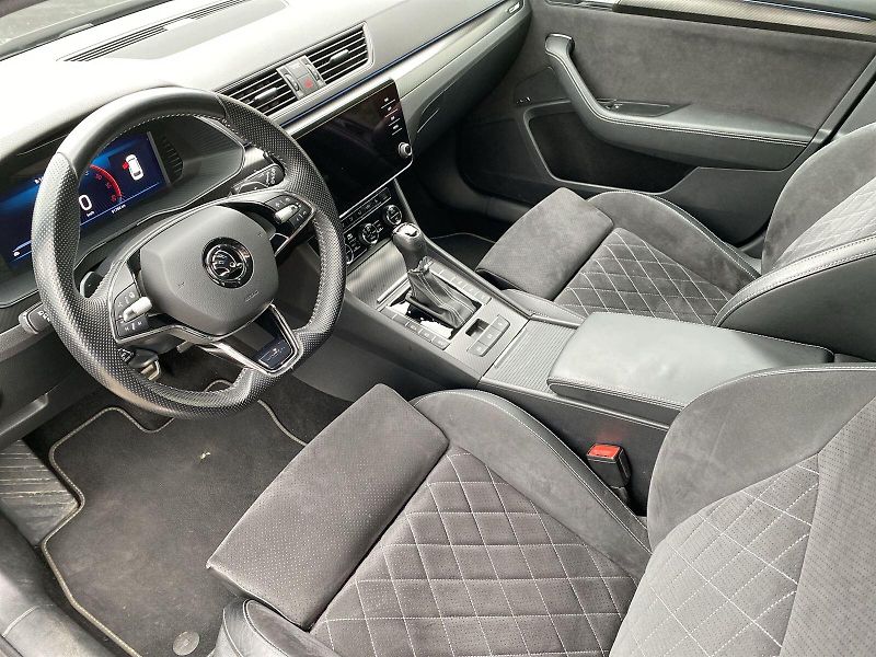 Škoda Superb (2021) Combi 2.0 TDI 4x4 DSG Sportlin - fotka 6 z 40