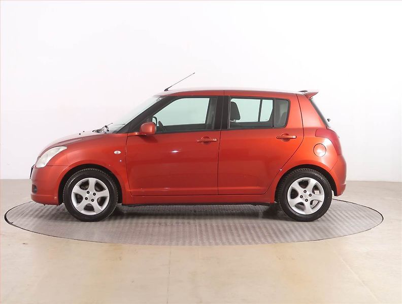 Suzuki Swift (2007) 1.3 i, Serv.kniha, po STK - fotka 3 z 16