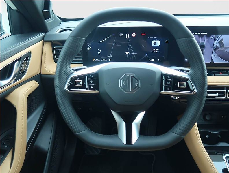 MG HS (2025) 1.5 TGI, Exclusive, Navigace - fotka 16 z 20