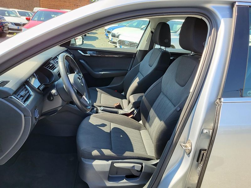Škoda Octavia III FL 1.6 TDi 85kW STYLE *ČR - fotka 7 z 48