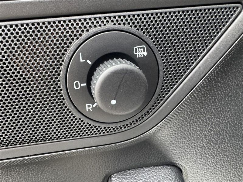Škoda Fabia 1,0 TSI DPH 1.maj. původ ČR - fotka 23 z 50