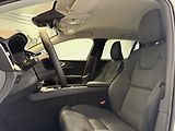Volvo V60 (2026) B4 2.0L 197+14 HP AT7 FWD PLUS - náhled 17