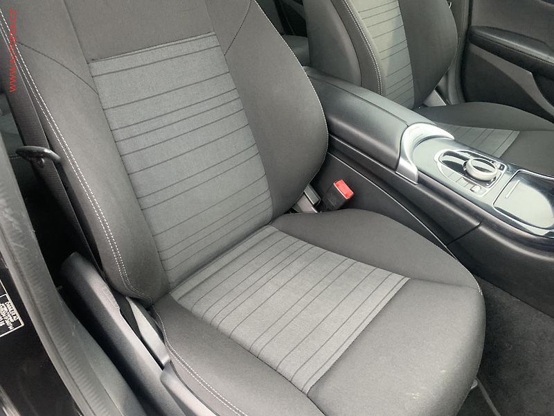 Mercedes-Benz Třídy C (2016) 2.2 CDi C 220d, ČR, AT, navi - fotka 12 z 17