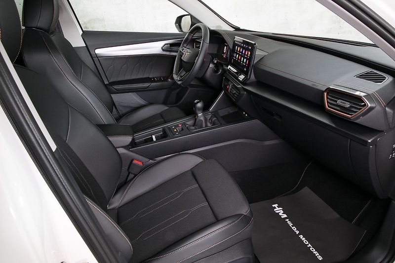 Cupra Formentor 1.5TSI 110kW LED Kamera ZÁRUKA - fotka 14 z 33