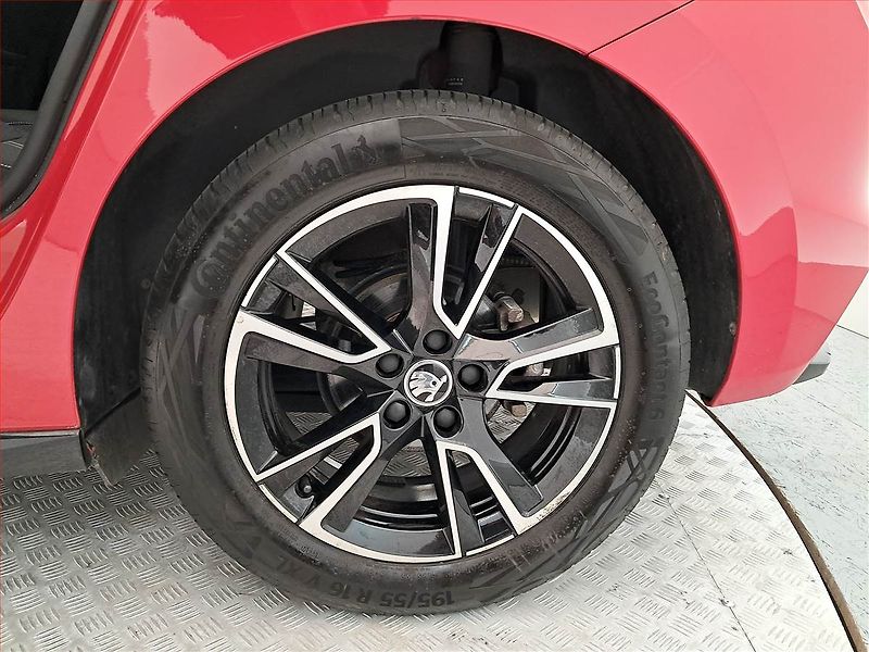 Škoda Fabia (2024) Monte Carlo 1.0 TSI - fotka 15 z 20