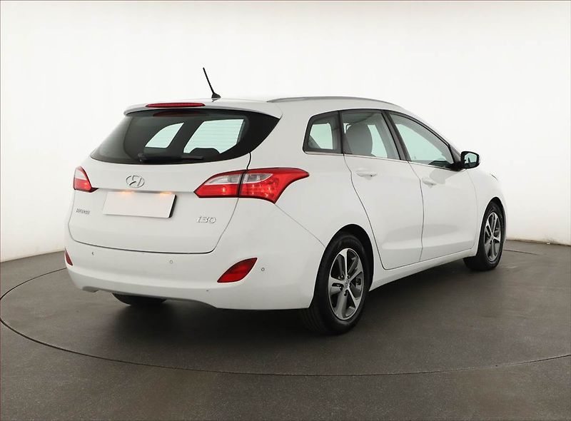 Hyundai i30 (2017) 1.6 CRDi, Serv.kniha, Tempomat - fotka 5 z 14