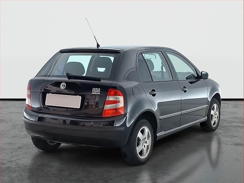 Škoda Fabia (2005) 1.4 16V, po STK, oblíbený vůz - fotka 5 z 13