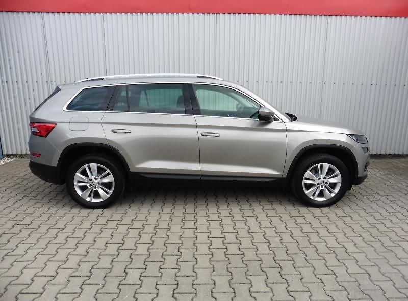 Škoda Kodiaq 2.0 TSi Style+ DSG 4x4 - fotka 5 z 19
