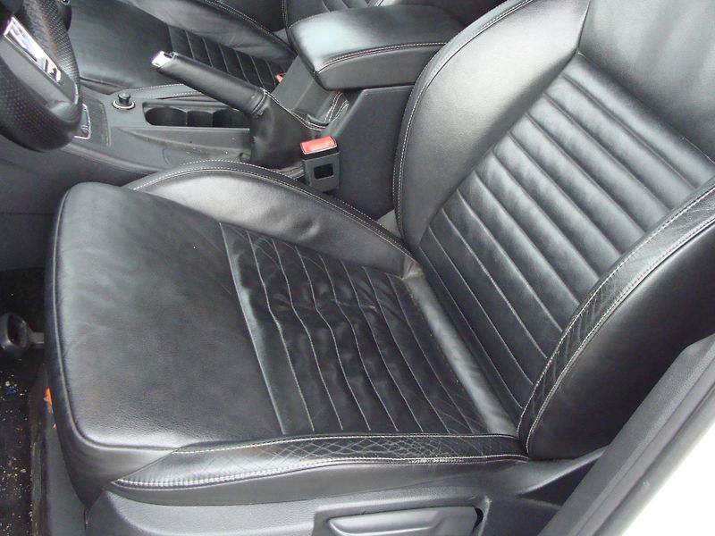 Škoda Octavia 2.0 TDi, 135 kW, RS, klima - fotka 21 z 26
