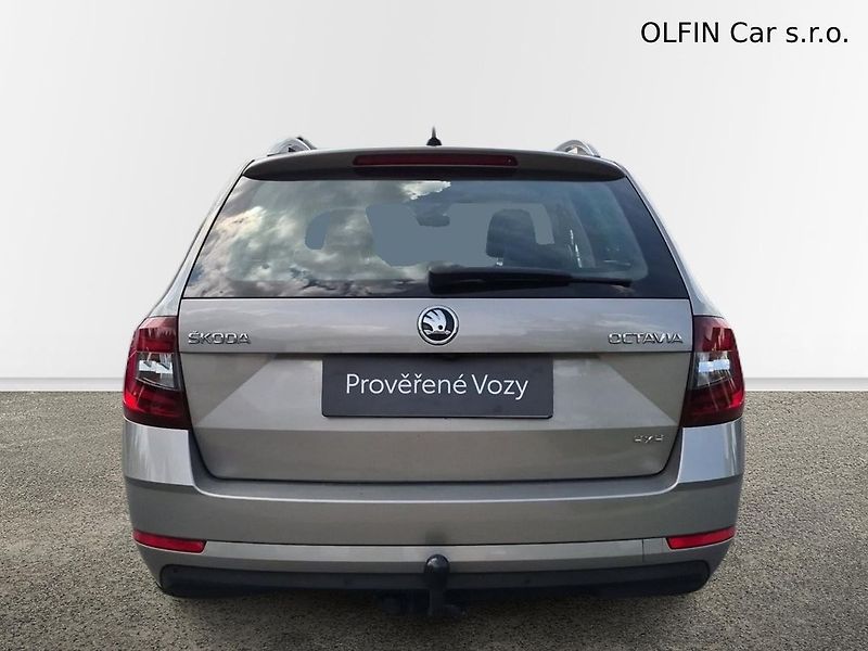 Škoda Octavia L&K Combi 2.0 TDi CR 135  kW 4 - fotka 8 z 30