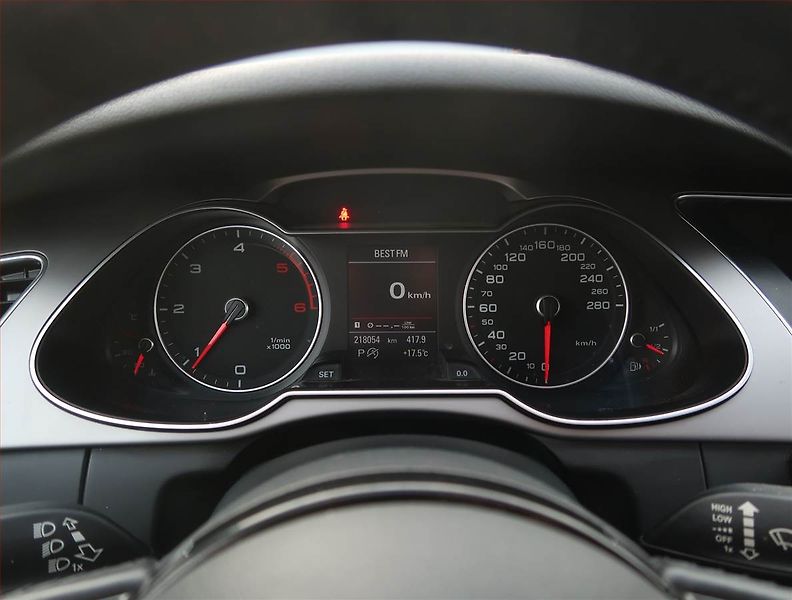 Audi A4 (2014) 2.0 TDI, Automat, Xenony - fotka 11 z 19