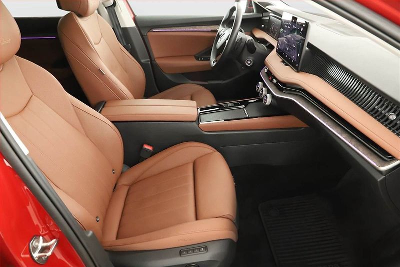 Škoda Superb (2024) 2.0 TDI - fotka 7 z 20