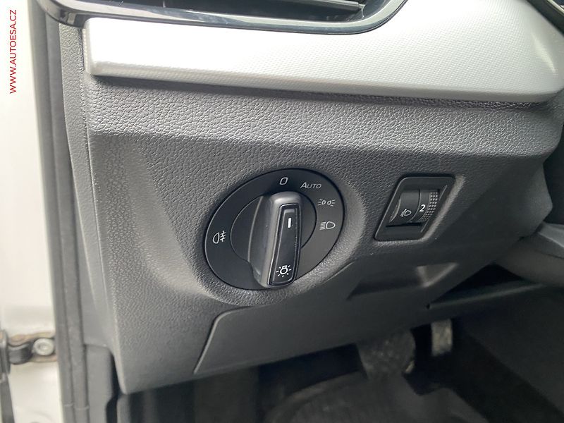 Škoda Kamiq (2020) 1.6 TDI, ČR, Ambition, DSG - fotka 15 z 19