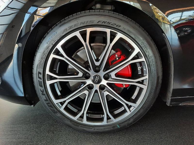 Audi A6 (2025) Avant 3.0 TFSI quattro (270kW/ - fotka 24 z 25