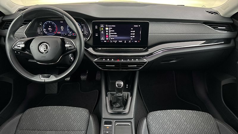 Škoda Octavia 1.5 TSI Style Combi - fotka 8 z 26