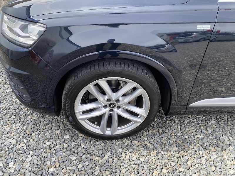 Audi Q7 3.0TDi 4x4 270PS S-LINE 7MÍST! - fotka 17 z 173