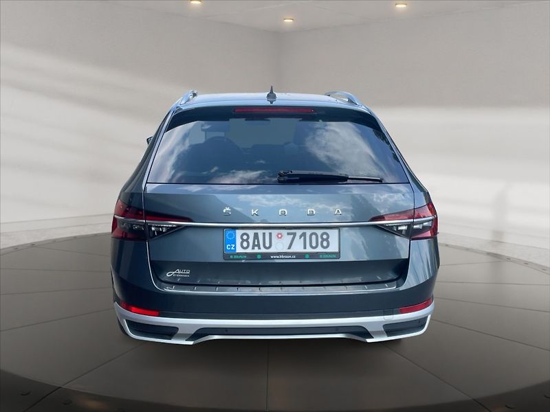 Škoda Superb 2,0 TDI 147 Scout 4x4 Aut - fotka 5 z 11