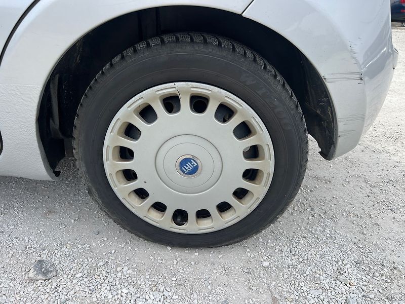 Fiat Idea 1.4 16V - fotka 15 z 15