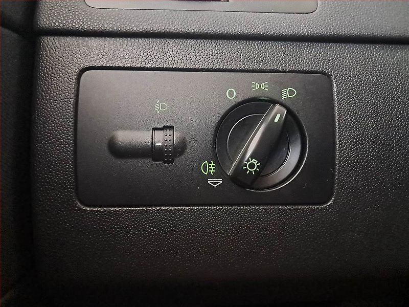 Škoda Fabia (2006) 1.2, Serv.kniha, po STK, Tažné - fotka 13 z 16