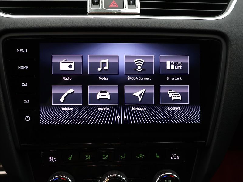 Škoda Octavia 1,8 TSI 132kW DSG Style LED - fotka 25 z 37