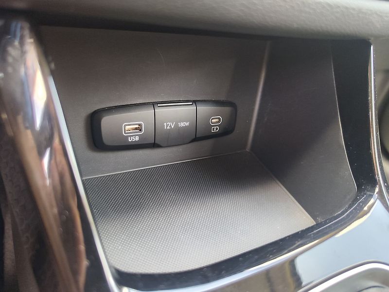 Hyundai i30 1.5 T-GDI/103kW Comfort 16 - fotka 20 z 31