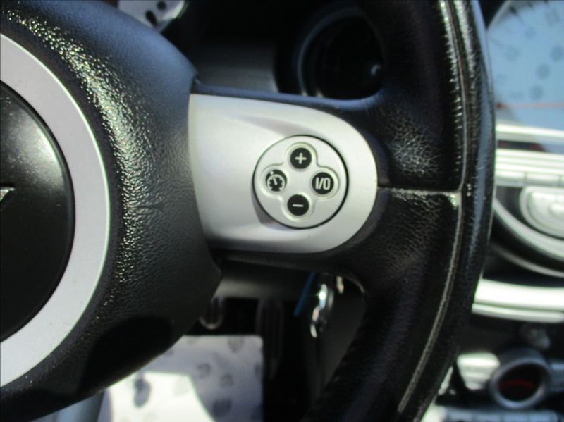 Mini Cooper S 1,6 i, aut. klima,Cebia,128kW - fotka 20 z 32