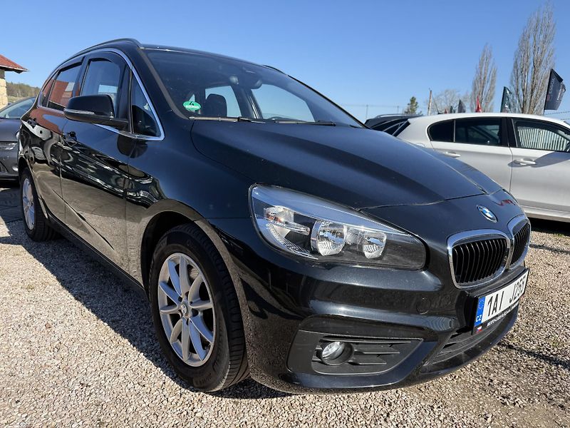 BMW Řada 2 (2015) 1.5 100kw spotřeba 4.9L2 - fotka 7 z 49