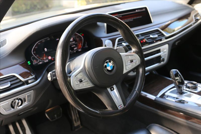 BMW Řada 7 3,0 750LD XDRIVE, ČR, DPH - fotka 31 z 74