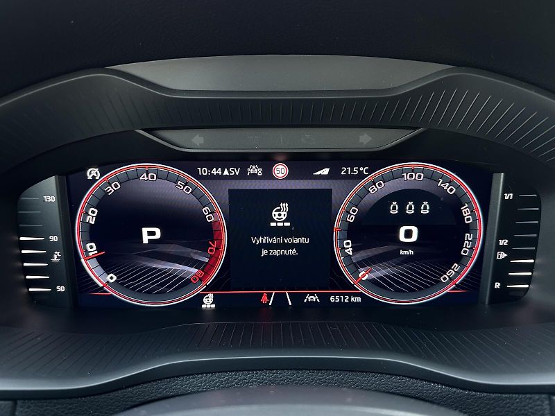 Škoda Karoq 2.0TSi 4x4 DSG 190PS Sportline - fotka 23 z 47