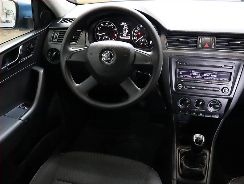Škoda Rapid (2012) Ambition Plus 1.2 TSI - fotka 7 z 18