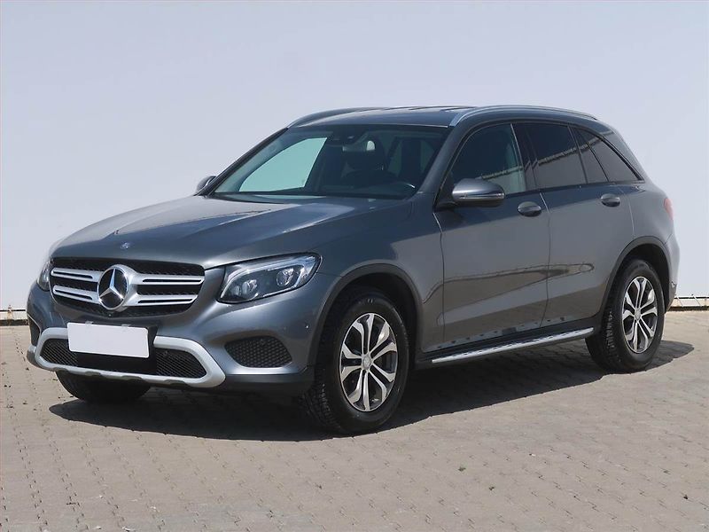 Mercedes-Benz GLC (2016) 220 d 4MATIC, 4X4 - fotka 2 z 16