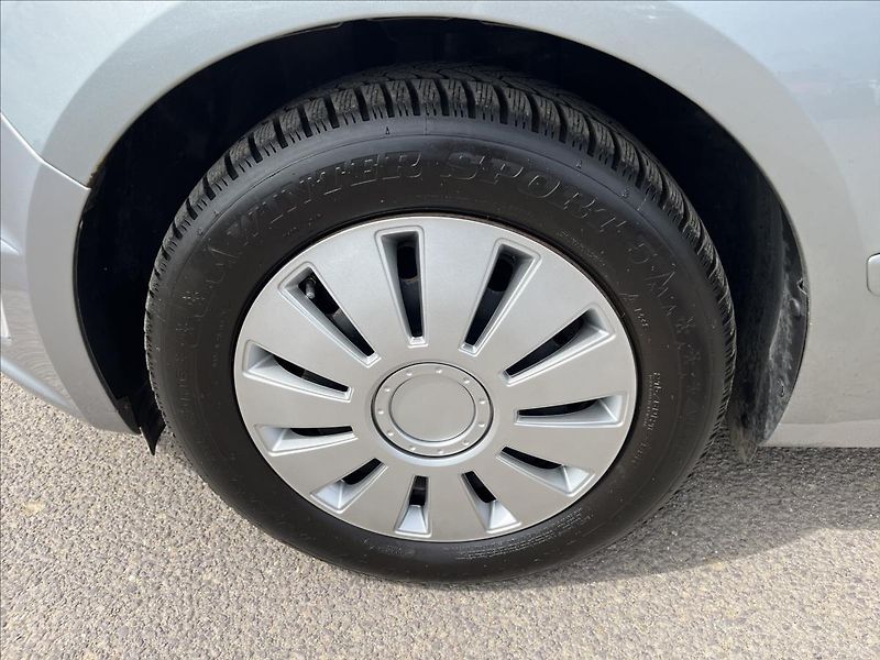 Ford Galaxy 2.0 TDCi 7.MÍST KLIMA ROZVODY - fotka 36 z 40