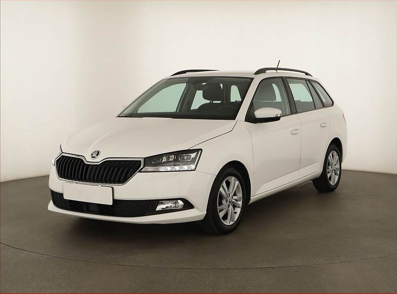Škoda Fabia (2021) Style 1.0 TSI, ČR,1.maj - fotka 2 z 13