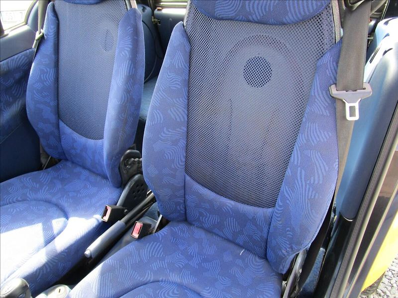 Smart Fortwo 0.6i, automat - fotka 12 z 31