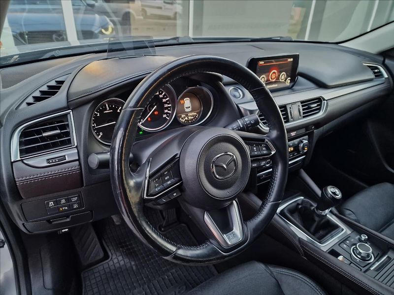 Mazda 6 2.2 Skyactiv-D Revolution TOP - fotka 20 z 50
