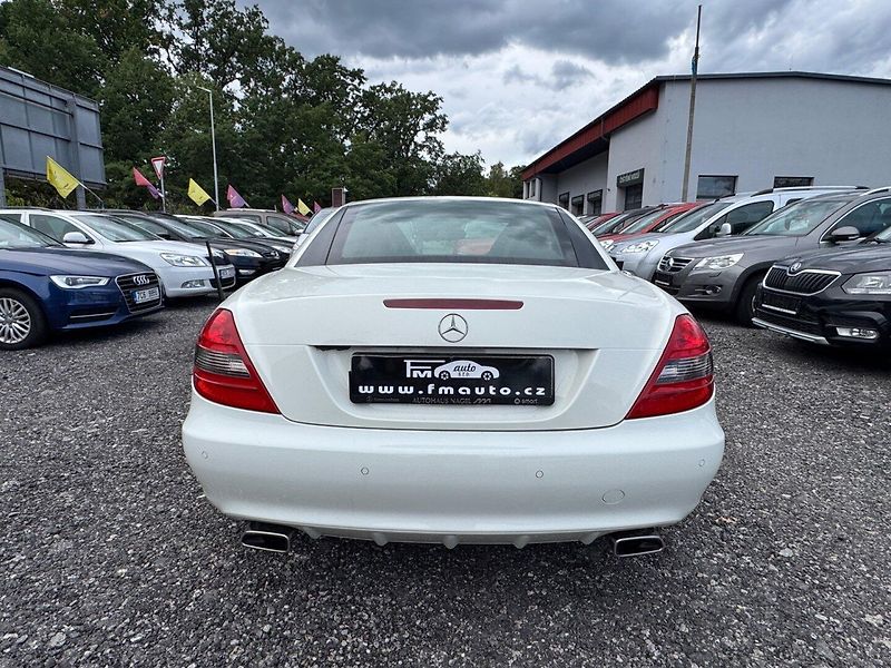 Mercedes-Benz SLK (2010) 3.0 AUTOMAT - fotka 9 z 29