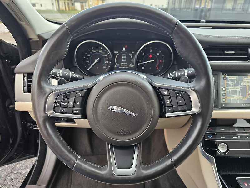 Jaguar XF (2019) 2.0 25D 177kW 2019,VÝHŘEV,KŮŽE - fotka 22 z 50