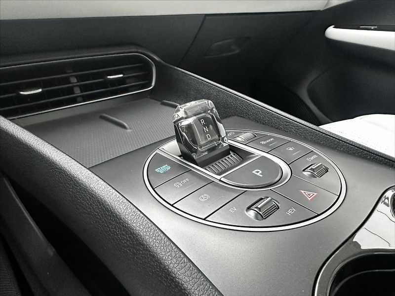 BYD Seal 5 DM-i (2025) 1,5   COMFORT - fotka 19 z 21