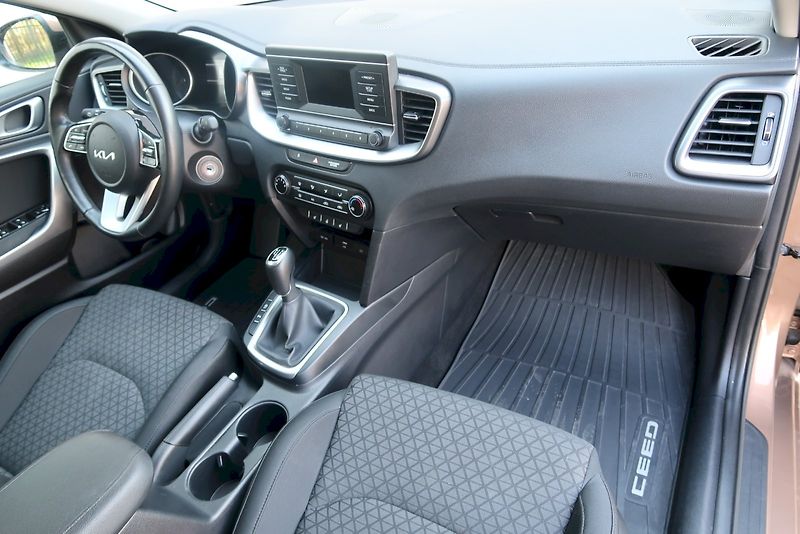 Kia Ceed (2022) Sportswagon 1.0 T-GDI / 88 kW - fotka 6 z 30