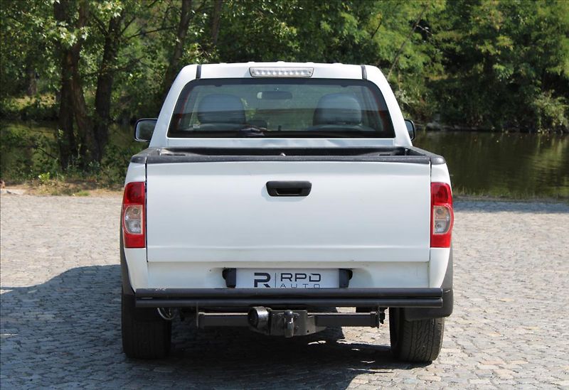 Isuzu D-Max 3.0 TD / 4x4 / 120kW / Tažné - fotka 5 z 36
