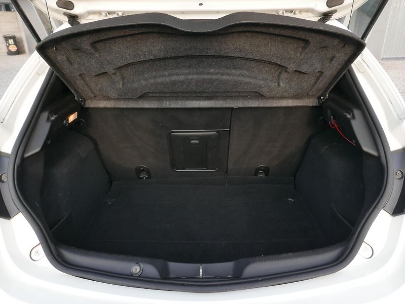Alfa Romeo Giulietta 1,4 TB 125kW Navi Panorama - fotka 13 z 37