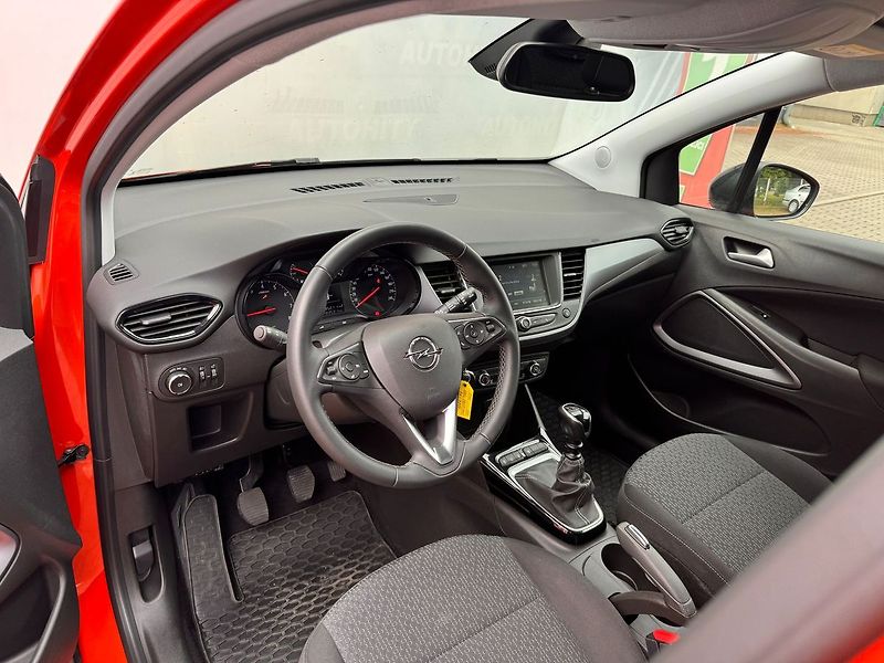 Opel Crossland X 1.2 Turbo, ČR, Serviska - fotka 15 z 26
